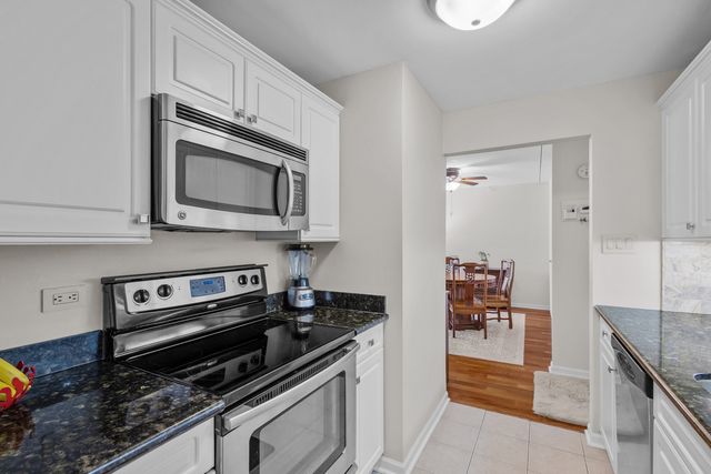 1625 Sheridan Road 206, Wilmette, IL 60091