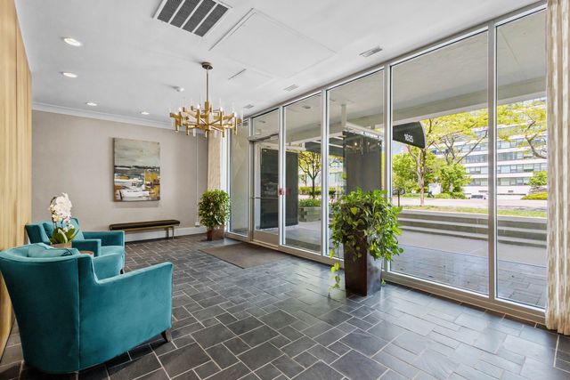 1625 Sheridan Road 206, Wilmette, IL 60091