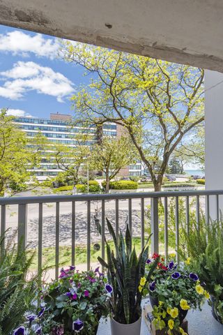 1625 Sheridan Road 206, Wilmette, IL 60091