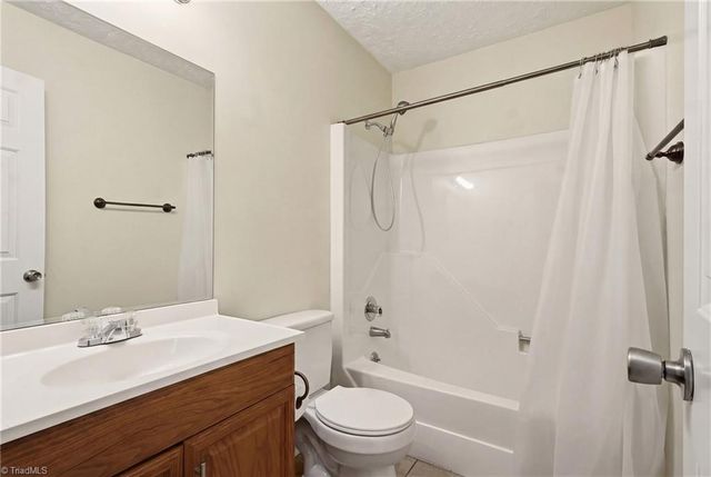 1852 N Winds Drive, Winston-salem, NC 27127