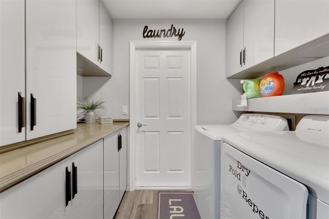 2017 ORANGE AVENUE, St Cloud, FL 34769