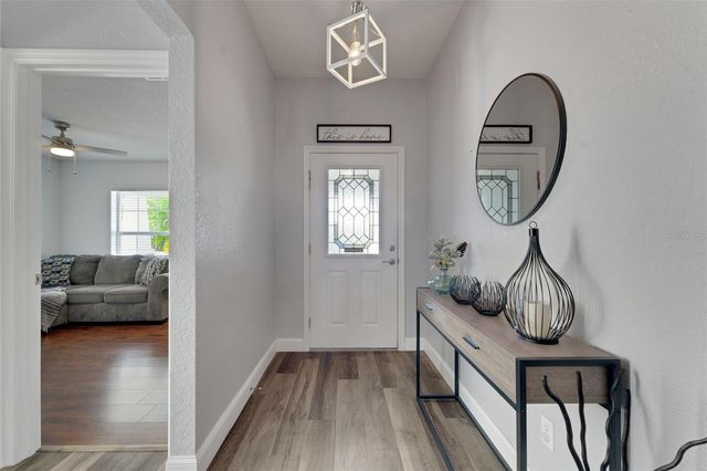 2017 ORANGE AVENUE, St Cloud, FL 34769