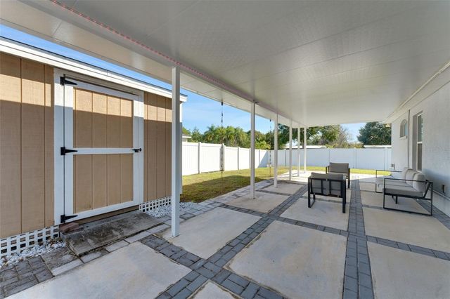 2017 ORANGE AVENUE, St Cloud, FL 34769