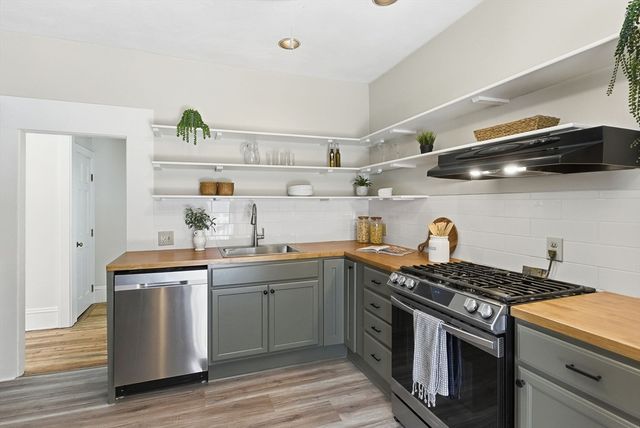 527 Franklin St, Cambridge, MA 02139