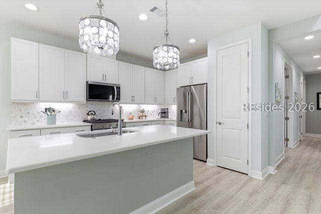 289 Tropics Avenue, Hardeeville, SC 29927