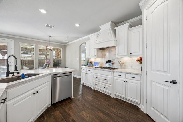 2816 Driftwood Creek Trail, Celina, TX 75078