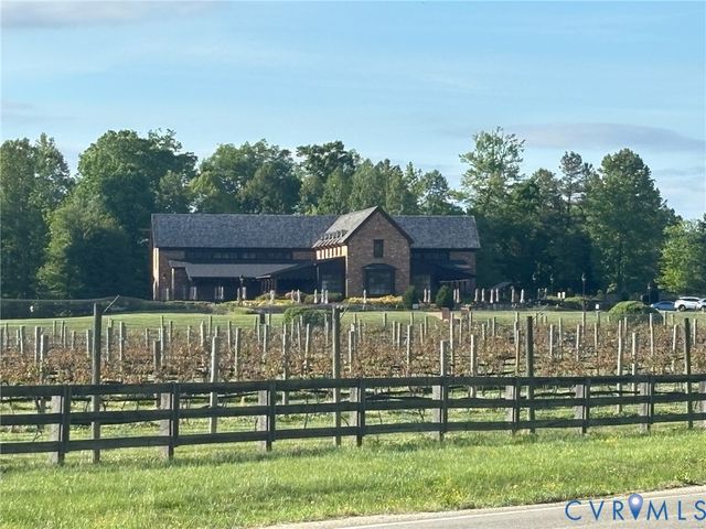 7236 George Wythe Ln, New Kent, VA 23124