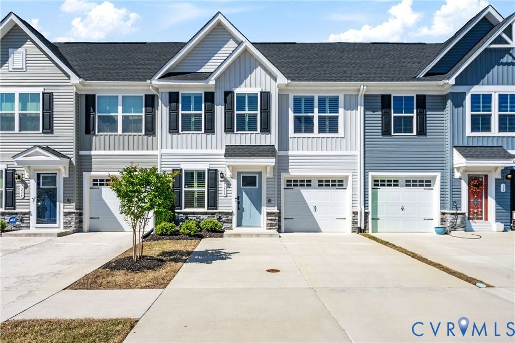 7236 George Wythe Ln, New Kent, VA 23124