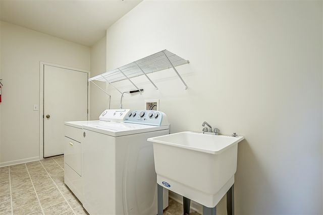 6385 Conifer Drive, Ypsilanti, MI 48197