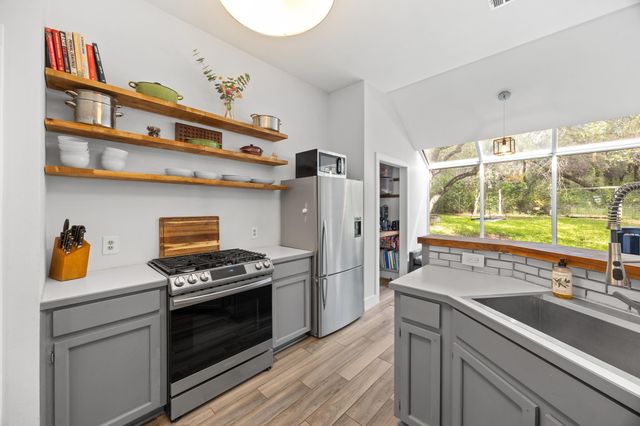 3607 Latimer DR, Austin, TX 78732