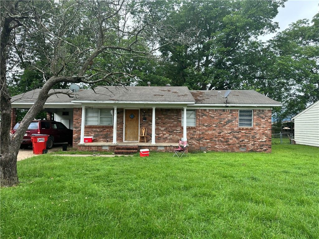 30 S 5th Avenue, Dardanelle, AR 72834