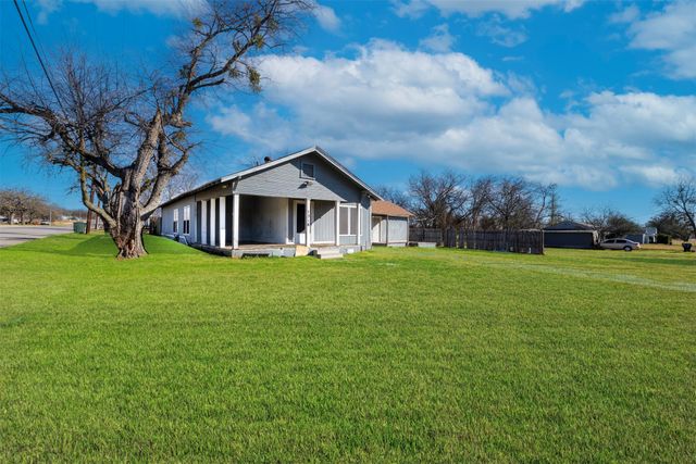 1318 Hanover Street, Weatherford, TX 76086