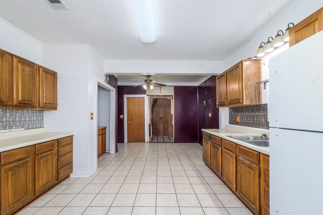 1318 Hanover Street, Weatherford, TX 76086