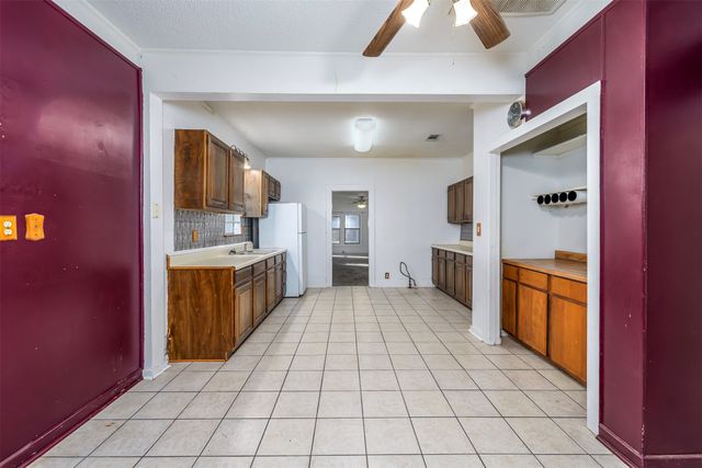 1318 Hanover Street, Weatherford, TX 76086