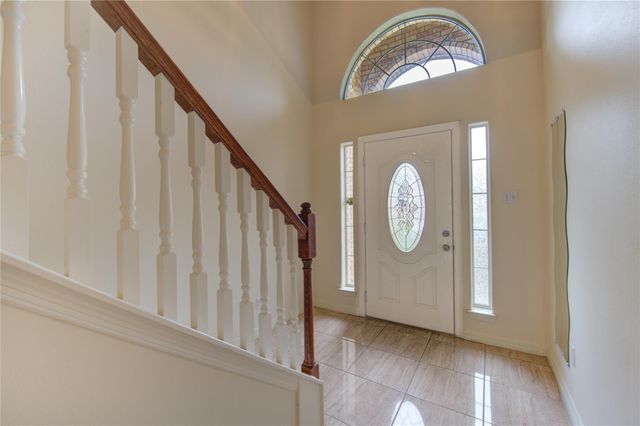 7611 S Linpar Court, Houston, TX 77040