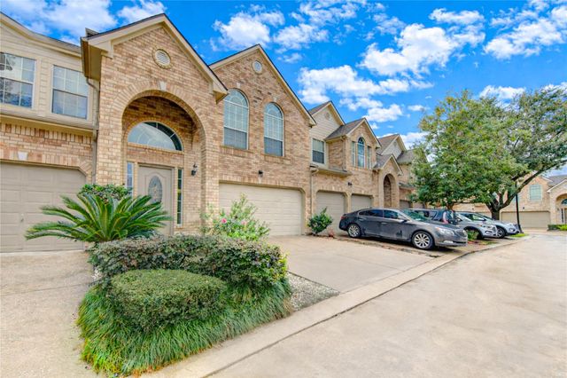 7611 S Linpar Court, Houston, TX 77040