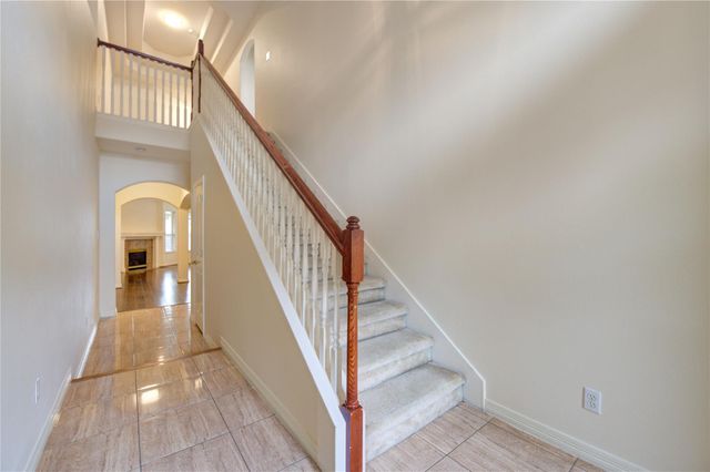 7611 S Linpar Court, Houston, TX 77040