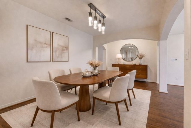 7611 S Linpar Court, Houston, TX 77040