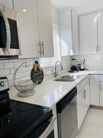 1515 NE 110th St 1, Miami, FL 33161