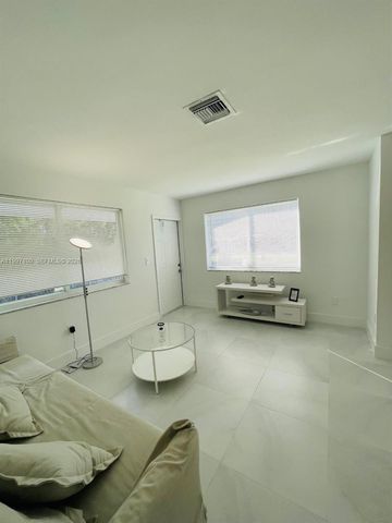 1515 NE 110th St 1, Miami, FL 33161