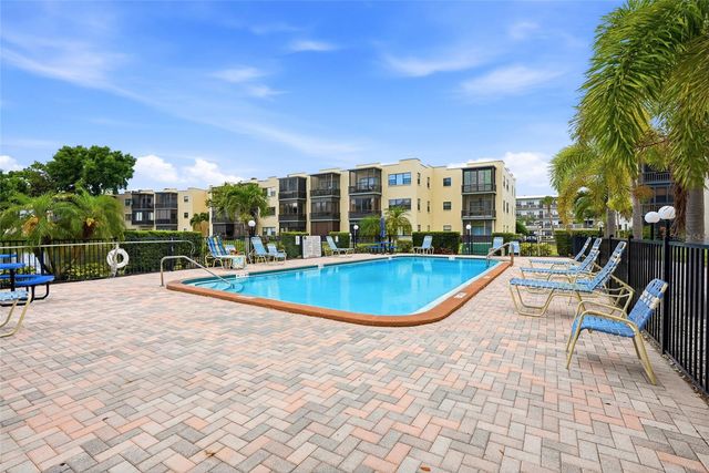 5967 TERRACE PARK DRIVE N 201, St Petersburg, FL 33709