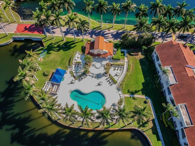 6000 BAHIA DEL MAR CIRCLE 229, St Petersburg, FL 33715