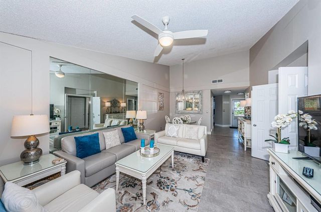 6000 BAHIA DEL MAR CIRCLE 229, St Petersburg, FL 33715