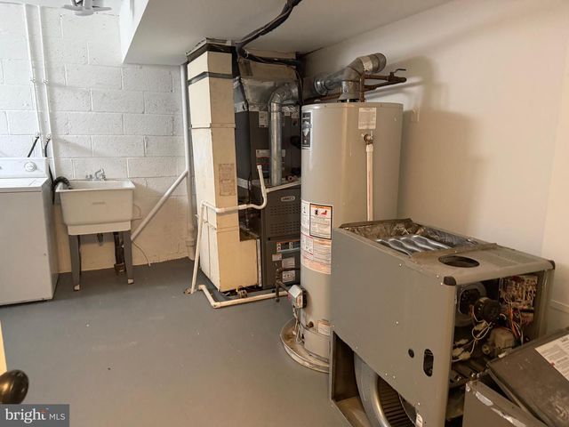 1901 GREENBERRY RD, Baltimore, MD 21209