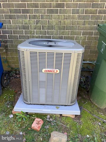 1901 GREENBERRY RD, Baltimore, MD 21209