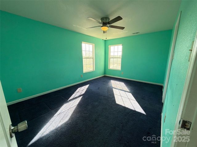 3401 Pikes Peak Drive, Gastonia, NC 28052