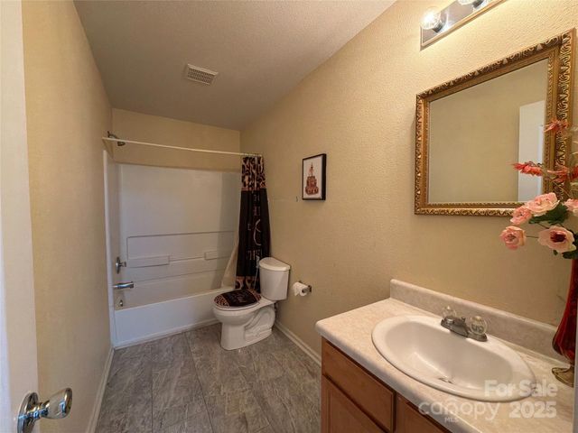 3401 Pikes Peak Drive, Gastonia, NC 28052