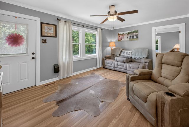 4854 Dry Fork Rd, Hampshire, TN 38461