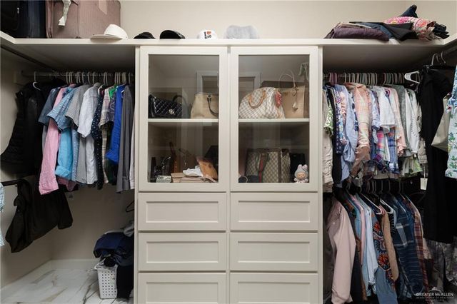 2012 E Bogey Drive, Mission, TX 78572