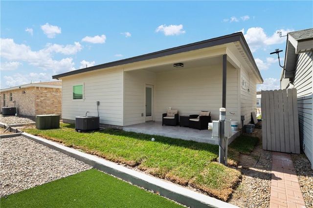 2012 E Bogey Drive, Mission, TX 78572