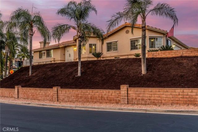 22560 Blue Teal Drive, Canyon Lake, CA 92587