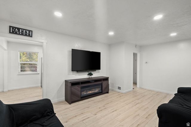 1149 DAN ST, Ogden, UT 84404