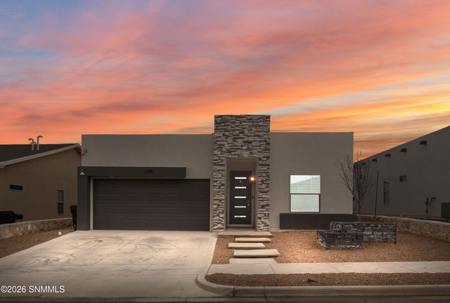 1138 Nickel Hill Avenue, Sunland Park, NM 88008
