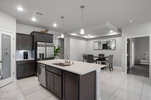 1138 Nickel Hill Avenue, Sunland Park, NM 88008