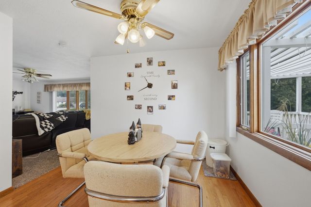 414 W 19th Avenue, Coal Valley, IL 61240