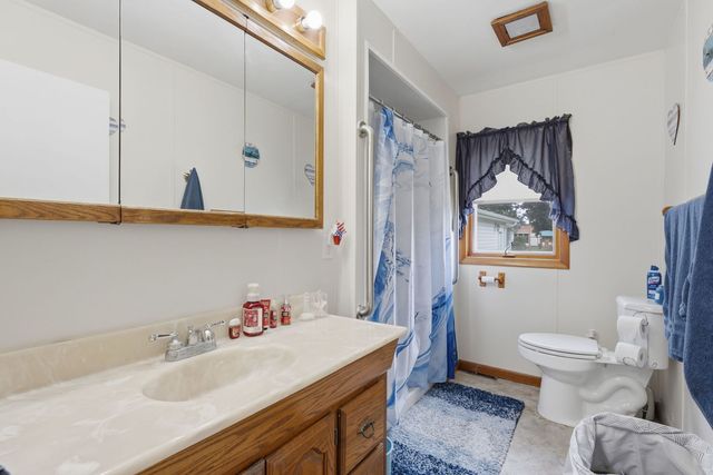 414 W 19th Avenue, Coal Valley, IL 61240