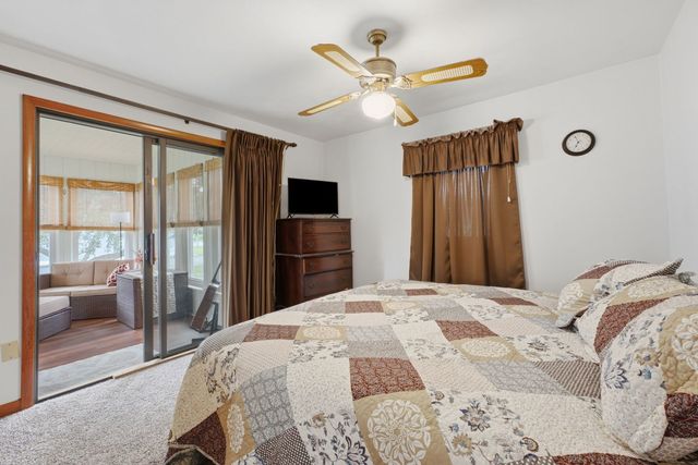 414 W 19th Avenue, Coal Valley, IL 61240