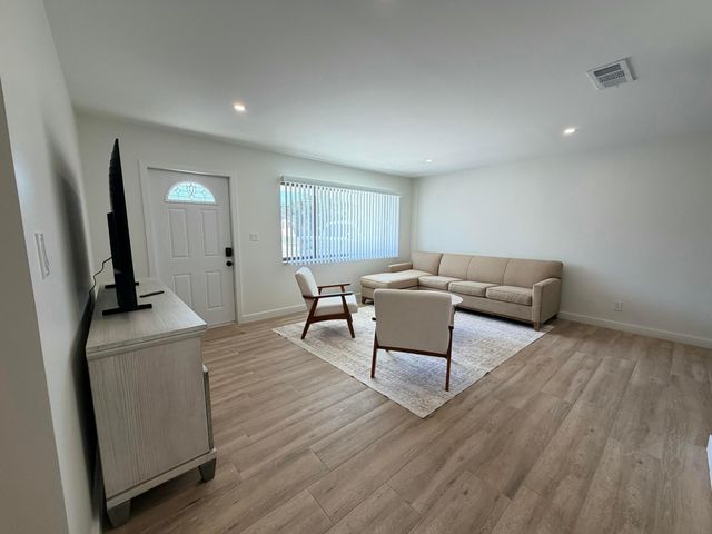 908 Lighthouse Drive, North Palm Beach, FL 33408