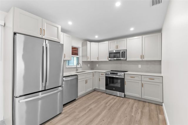 908 Lighthouse Drive, North Palm Beach, FL 33408