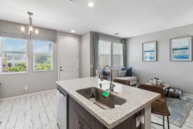2054 Foxtrot Loop 3, Chula Vista, CA 91915