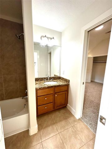 5127 Oasis Park, Houston, TX 77021