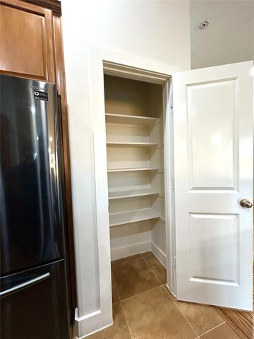 5127 Oasis Park, Houston, TX 77021