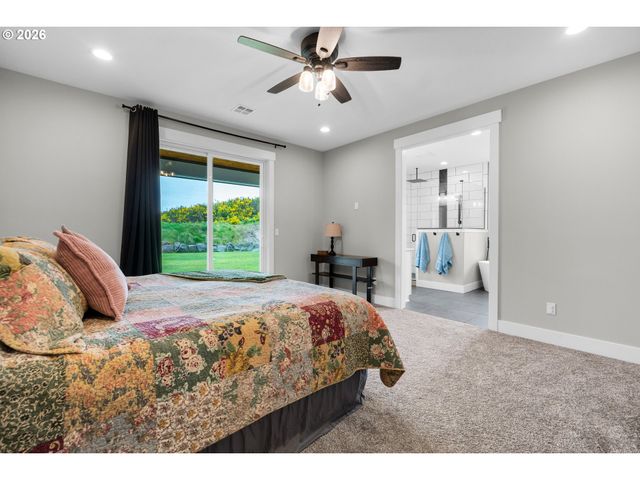 89120 ARROWHEAD Rd, Warrenton, OR 97146