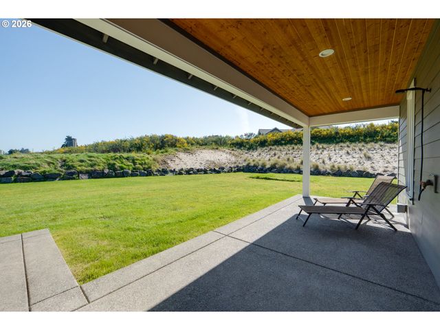 89120 ARROWHEAD Rd, Warrenton, OR 97146