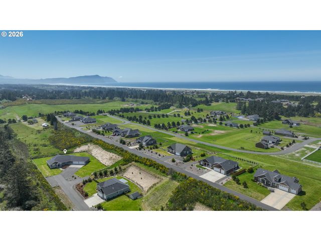 89120 ARROWHEAD Rd, Warrenton, OR 97146