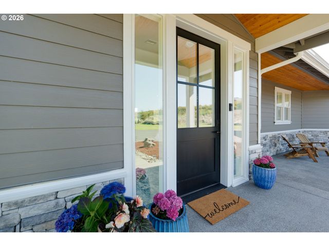 89120 ARROWHEAD Rd, Warrenton, OR 97146